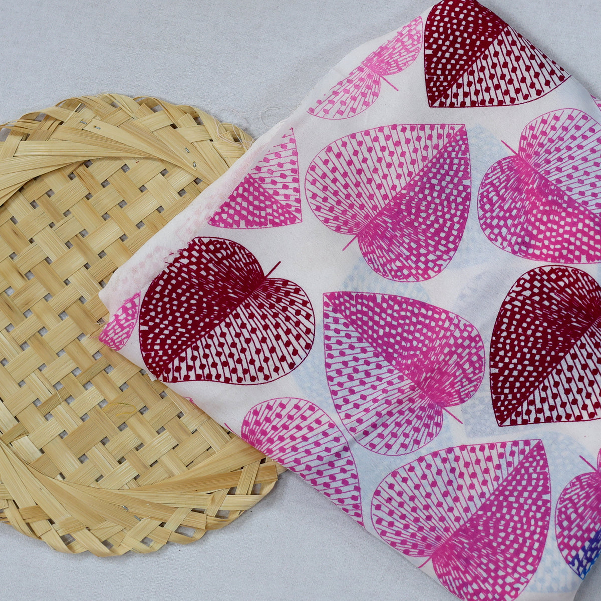 Roto Printed Fabrics canvas for The Pink & White Color